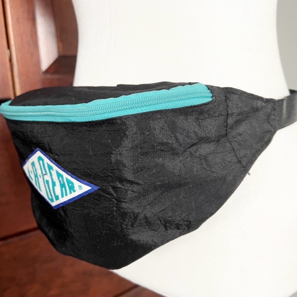 Vintage L.A. Gear Black and Teal Fanny Pack Belt Bag - Picture 3 of 14